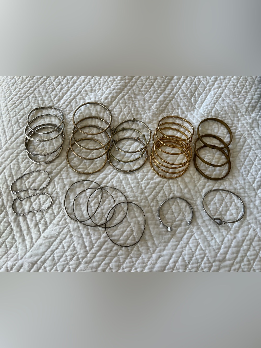 29 Piece Mixed Bangle Bracelet Lot Gold Tone, Silver Tone & Stackable Bracelets